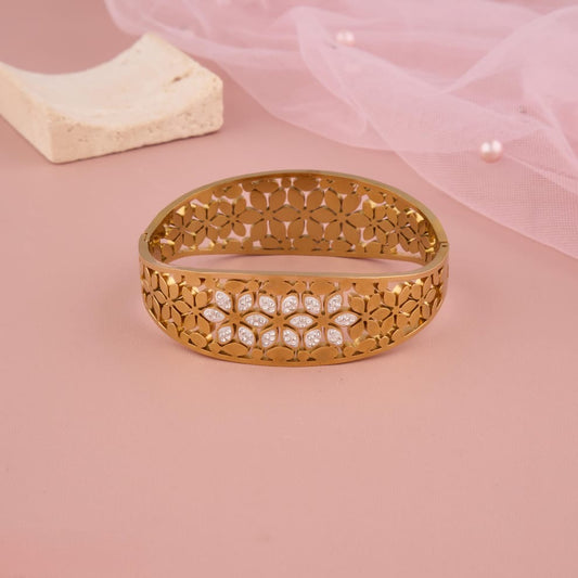 Petal Luxe Bangle