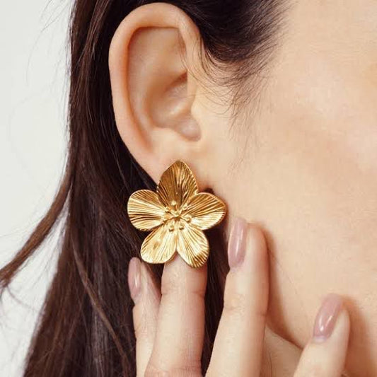 Gold Flower Earrings