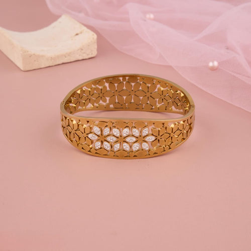 Petal Luxe Bangle