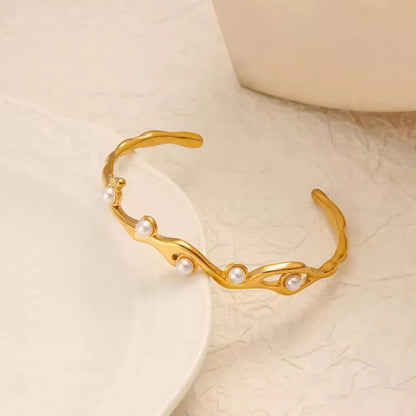 Luxury Pearl Handcuff