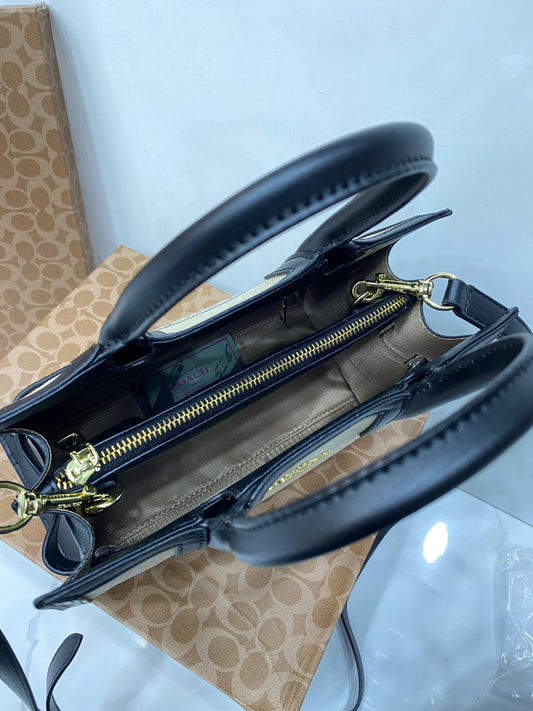 Coach Shoulder Handbag (with box,card)