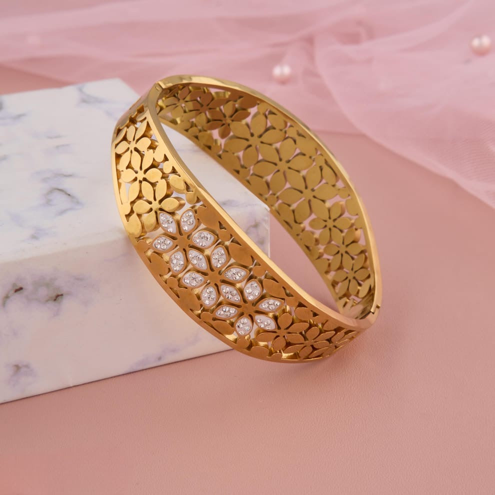 Petal Luxe Bangle
