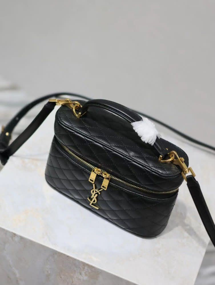 Branded Shoulder Bag (Vanity Box) with box,dustbag