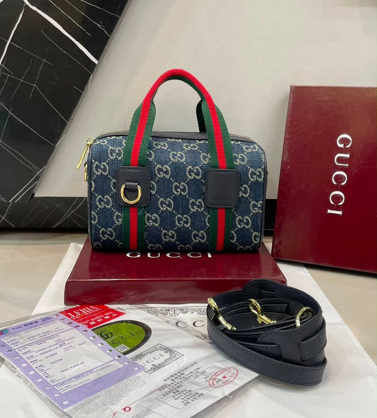 G-Cross body (with box & strap)