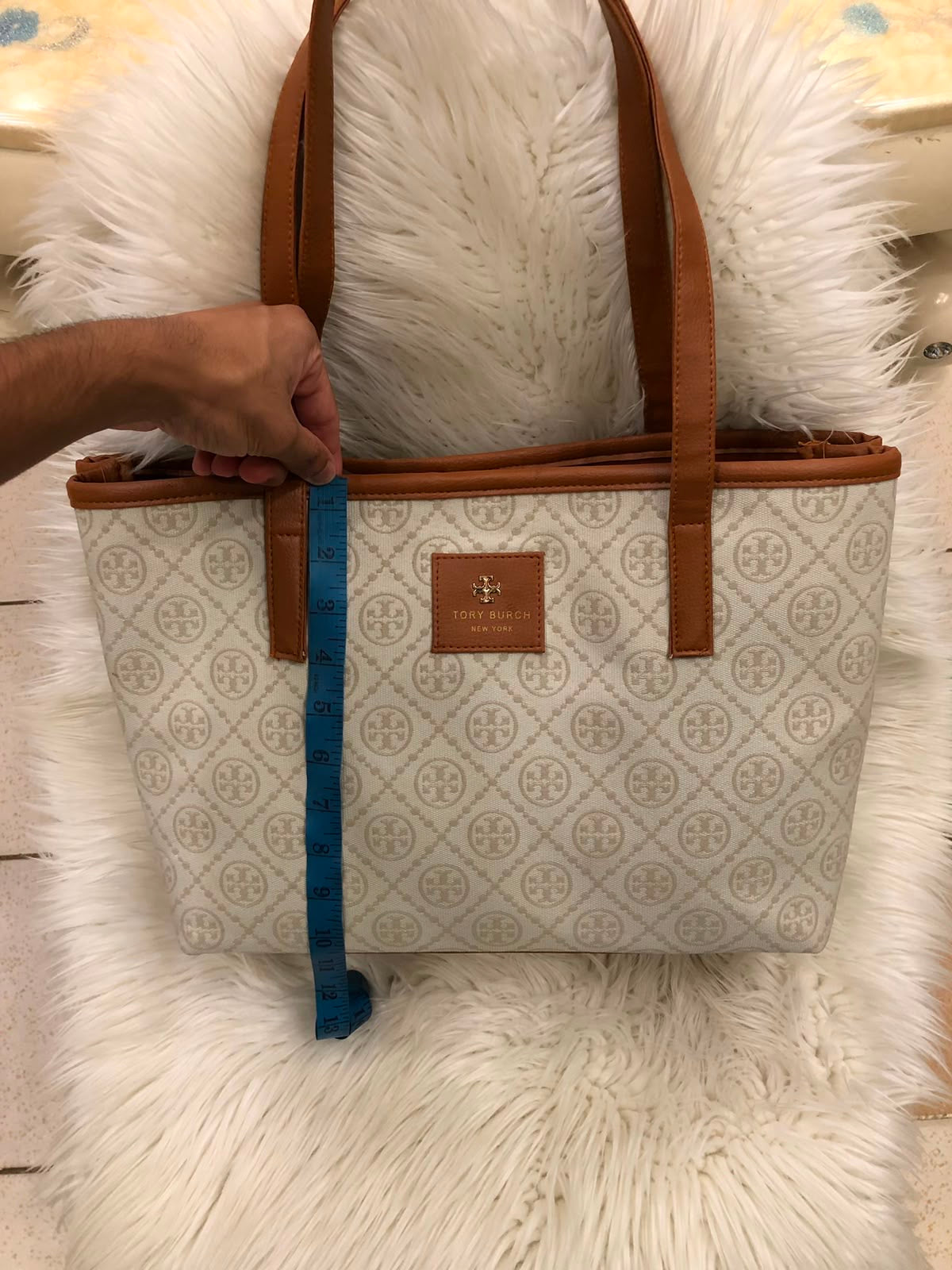 Tory Burch ( shoulder bag)