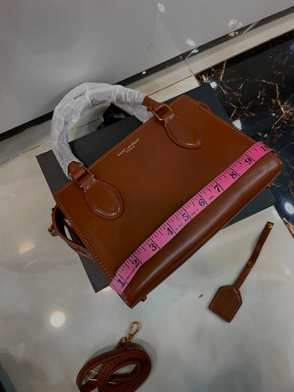 SL Cross body ( with magnetic box)