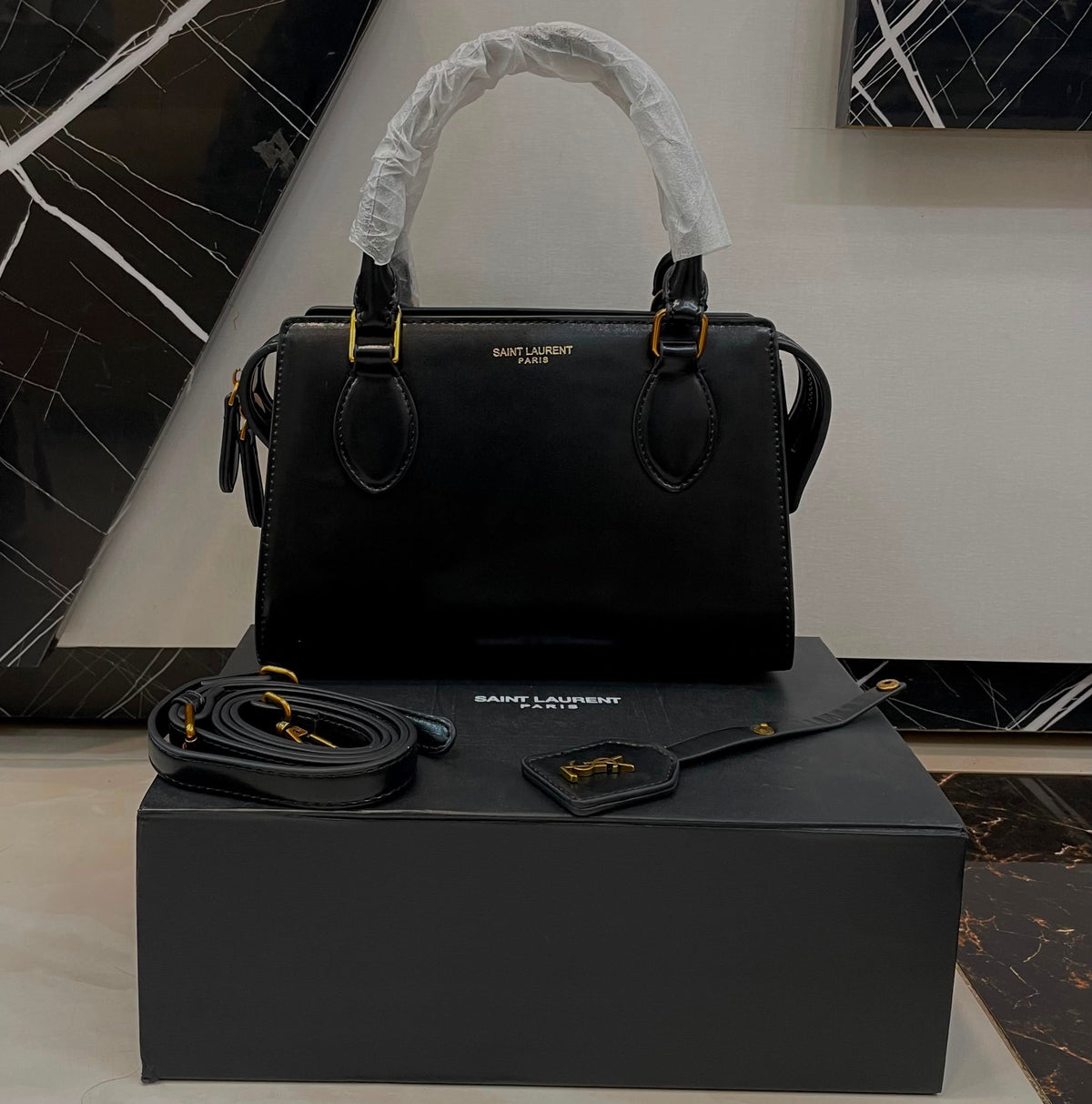 SL Cross body ( with magnetic box)
