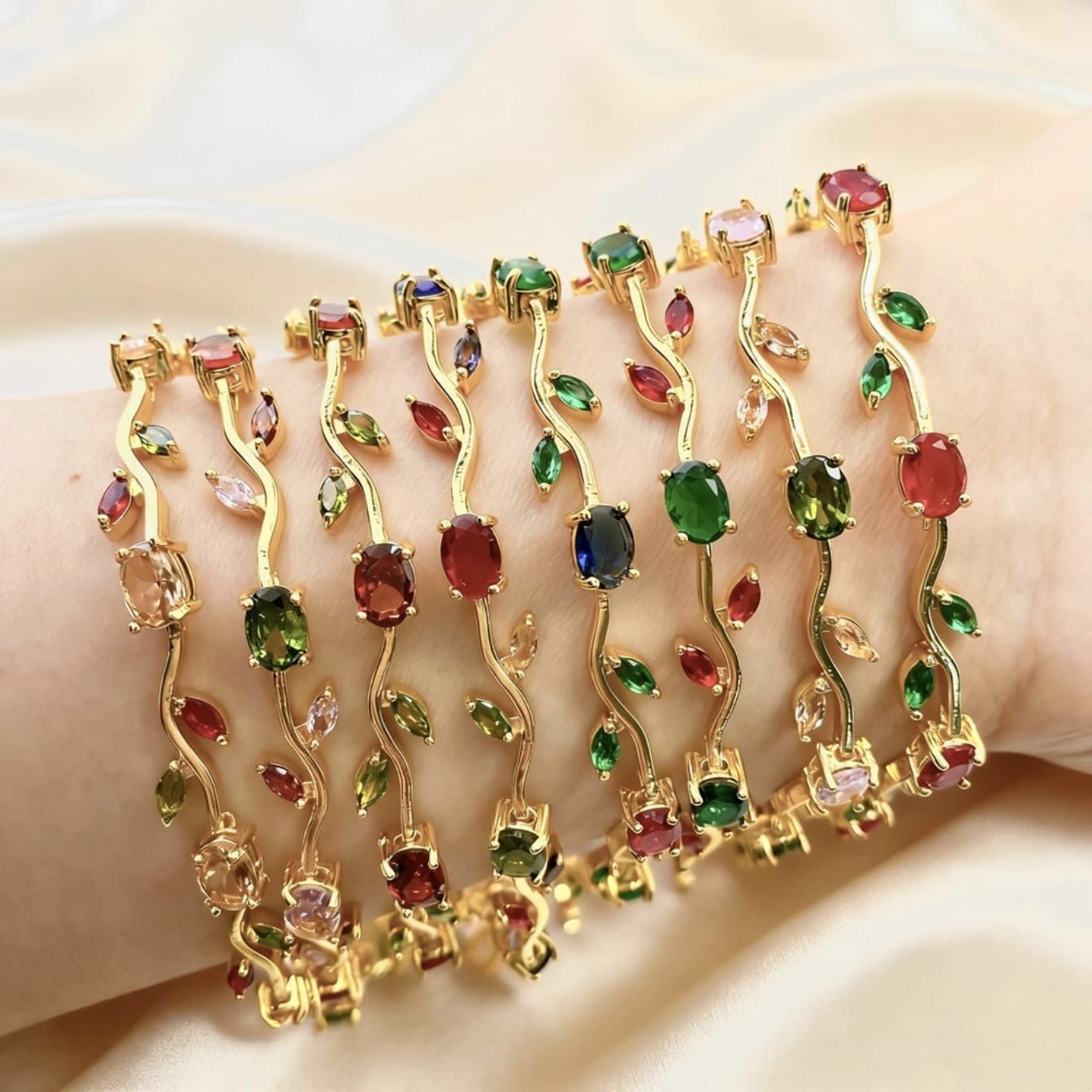 Viral Tulip Braclet