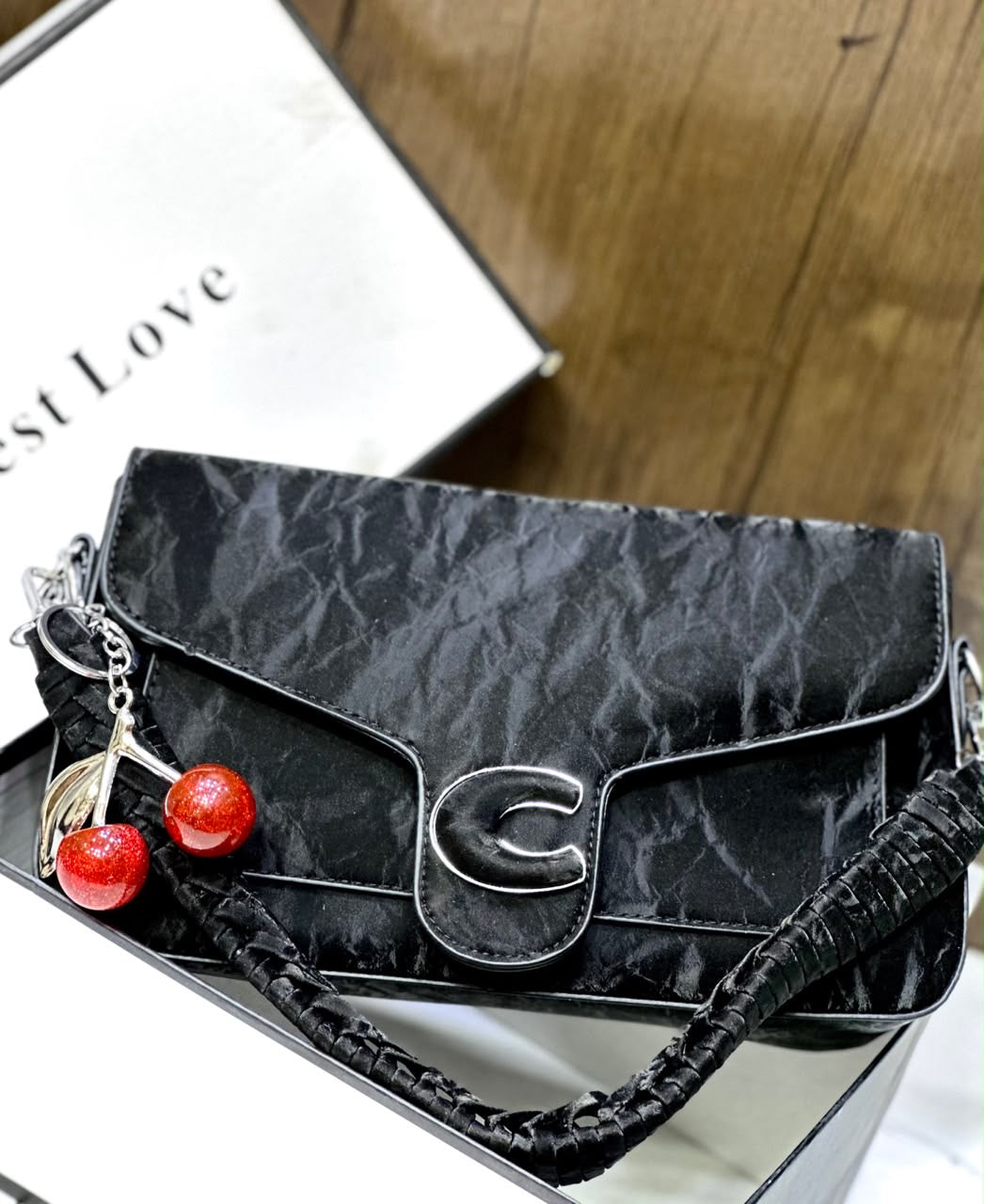 Crossbody bag ( with charm & belt)