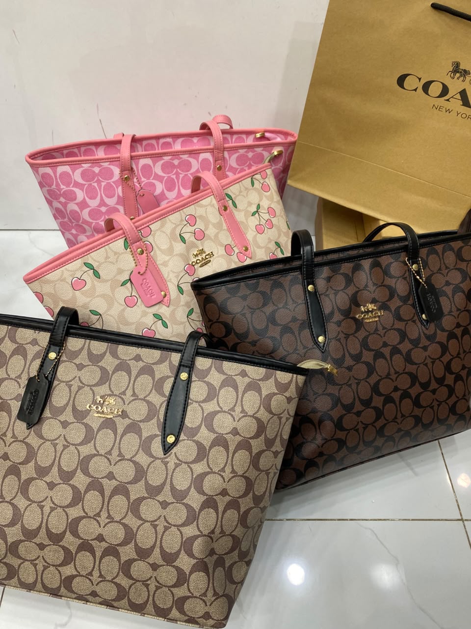 Coach TOTE Cherry Pink (with dustbag)