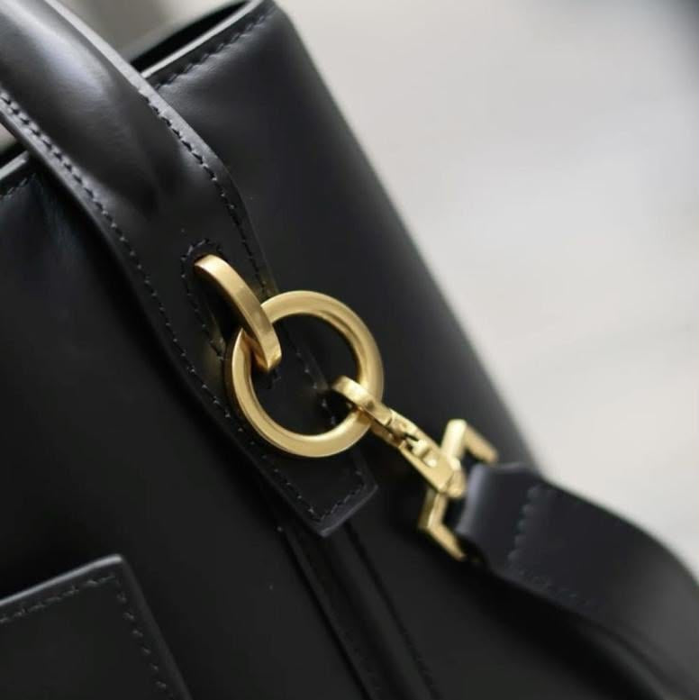 Iconic Leather Bag (With Pouch)